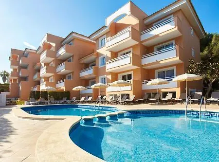 Universal Laguna 4*