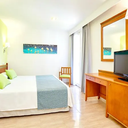 Universal Laguna 4*