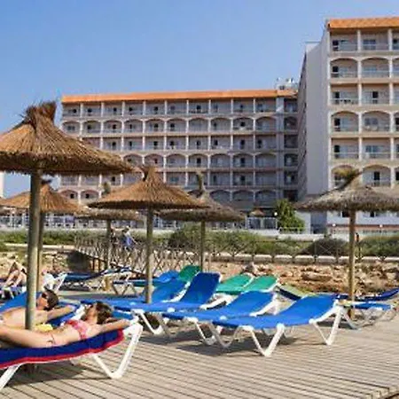 Universal Laguna Hotel
