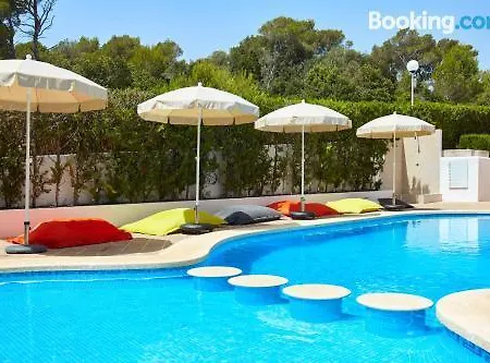 Universal Laguna Hotel 4*